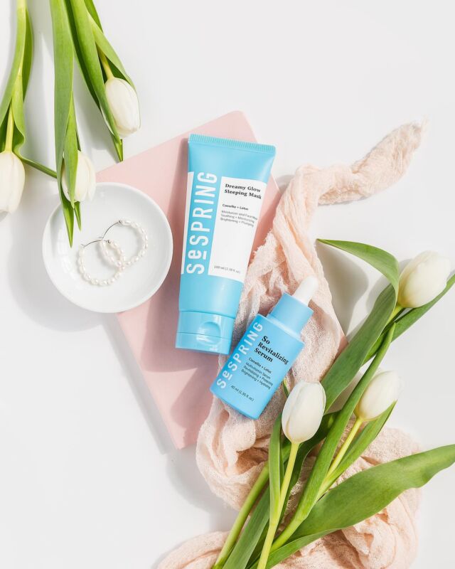 Allow your skin to bloom with #SeSpringSkin! 💐
 
What are you looking forward to this Spring? Ours are picnics + the fresh smell of blossoming flowers! Comment below!